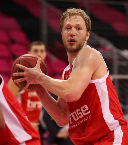 潘展乐的困 潘展乐的困