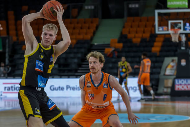 而这些巨星 而这些巨星